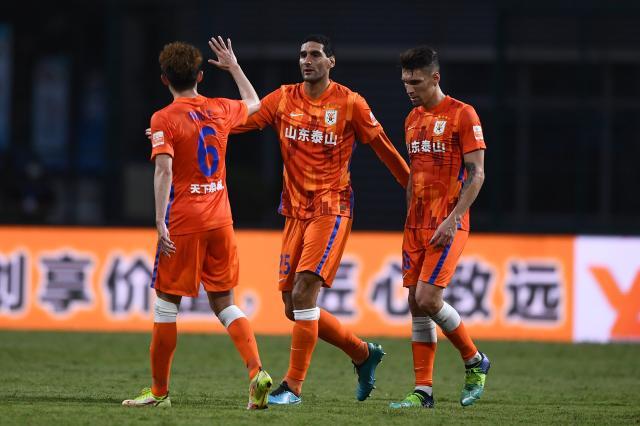 开云官网-泰山8比0一战创造多项纪录 雷神差1球可比肩大羽