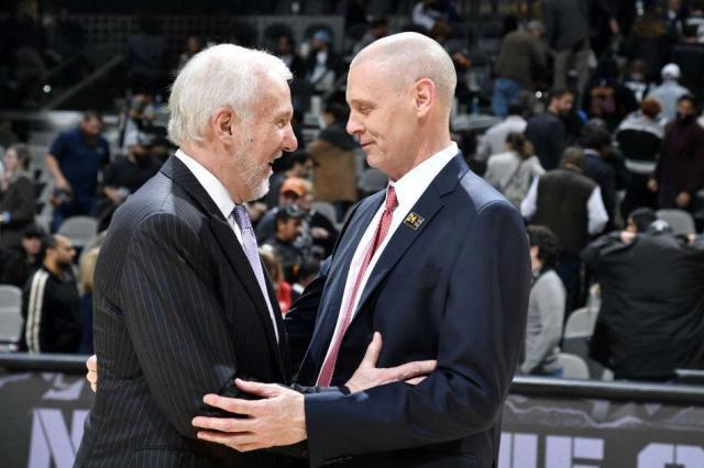 卡莱尔波波的又一次较量 步行者用进攻走出连败