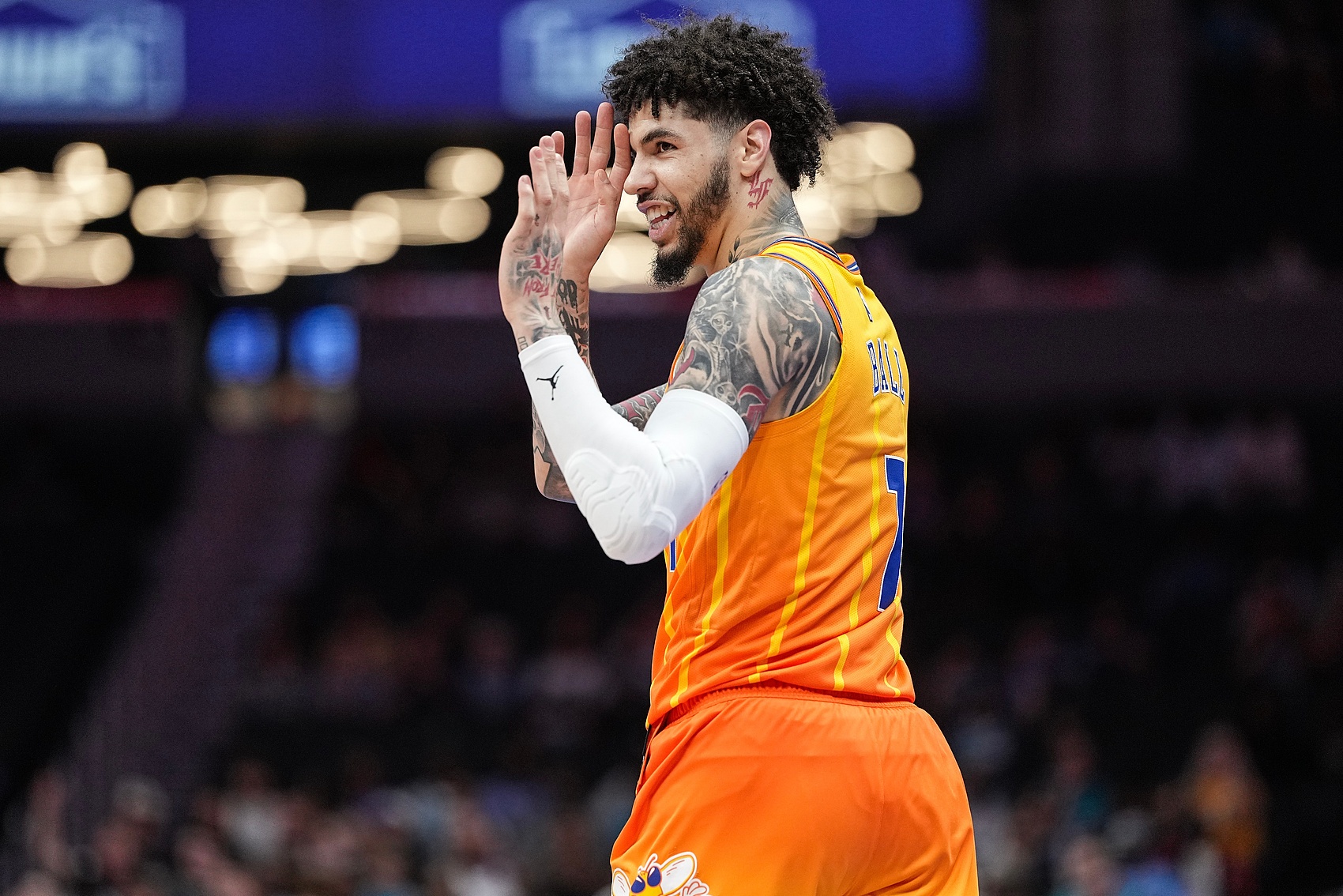 开云入口-NBA彩经：湖人拿下太阳 火箭击退森林狼 抢八之争开拓者胜快船